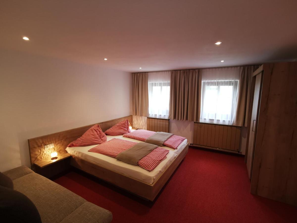 Apartamento Vorderhof Sankt Martin am Tennengebirge Exterior foto